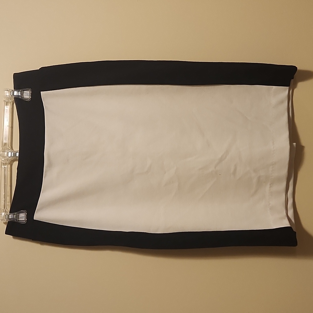 Black and creme pencil skirt